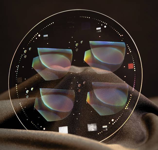 Τελευταία εταιρικά blogs για Καρβίδιο του πυριτίου: Ένα βασικό υλικό που καθοδηγεί τη θερμική διαχείριση και το ελαφρύ σχεδιασμό στα γυαλιά AR