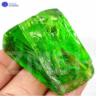 Αγορά Εργαστηριακά καλλιεργημένα YAG Χρωματισμένα κρυστάλλια πολύτιμων λίθων Ακατέργαστα μη κομμένα μήλο Πράσινο ηλεκτρονική κατασκευή