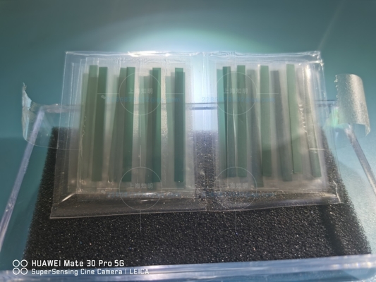 Αγορά 5x40mm προσαρμοσμένα τσιπ υποστρωμάτων γκοφρετών 4h-ν SIC κρυστάλλου μορφής SIC ηλεκτρονική κατασκευή